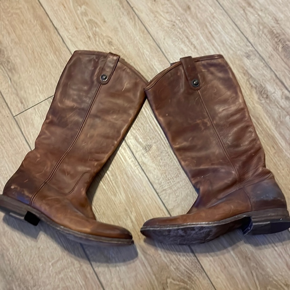 Frye Melissa boots.  In great condition!  Size 9, cognac colored